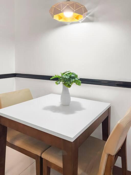 تاغويغ One Uptown Residences Bgc المظهر الخارجي الصورة